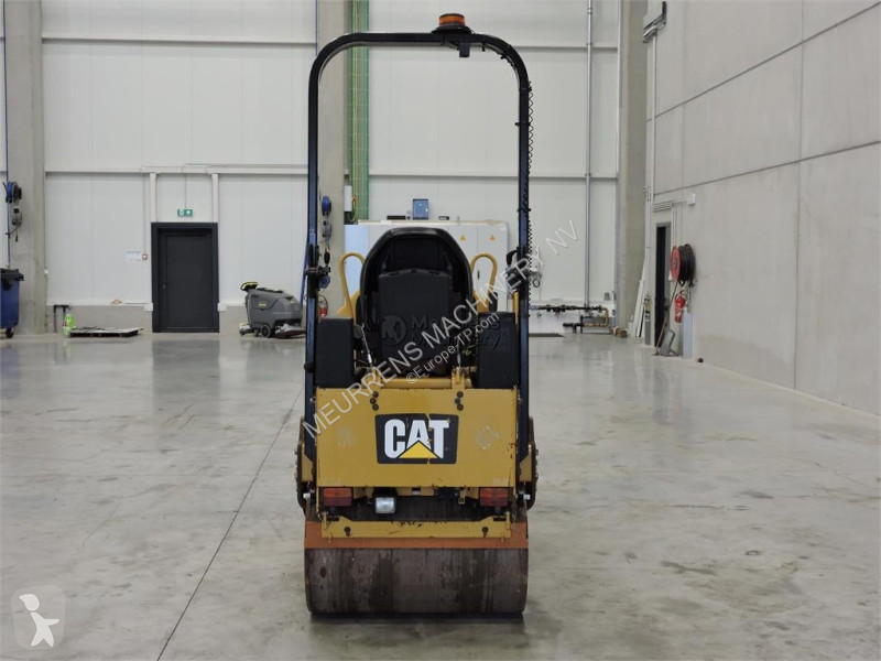 مدحلة Caterpillar CB1.7