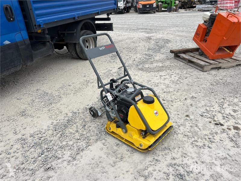 Compactador Wacker Neuson Vibratory Plate...
