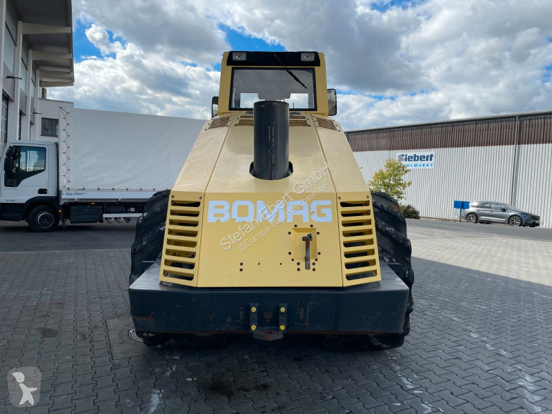 Compactador Bomag BW 225 D-3 / 2001 / nur...