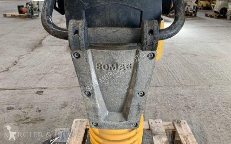 Дорожный каток Bomag pilonneuse essence -