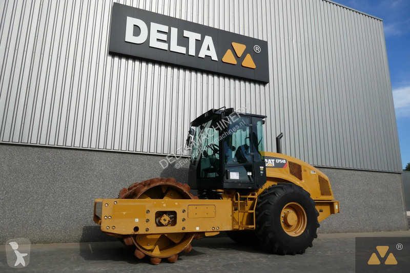 Compacteur Caterpillar