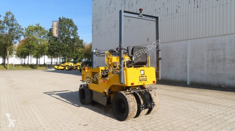 مدحلة Sakai TS160-4