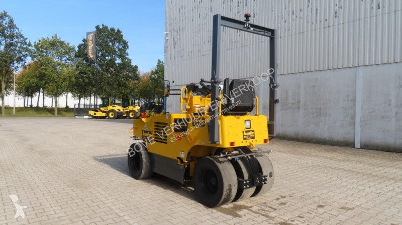 مدحلة Sakai TS160-4