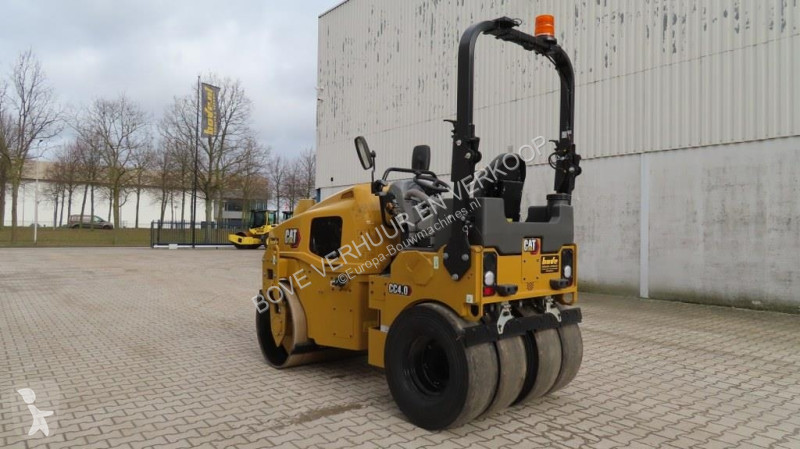 مدحلة Caterpillar CC4.0
