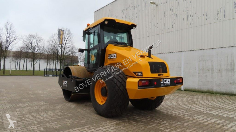 Валяк JCB VM116 D