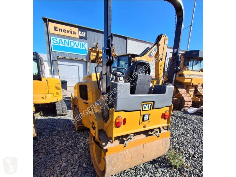 مدحلة Caterpillar CB34BLRC