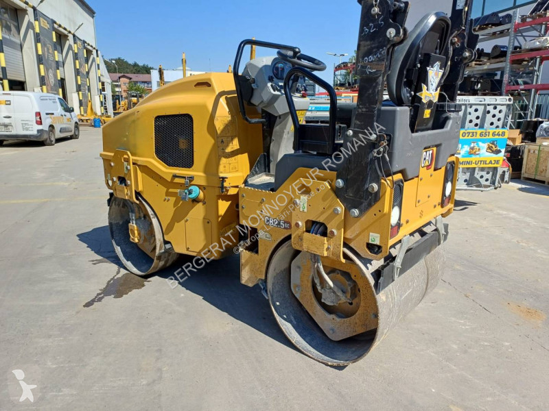 مدحلة Caterpillar CB2.5-03GC