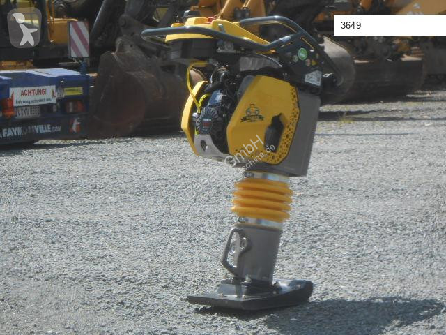 Zhutňovač Bomag BT 65