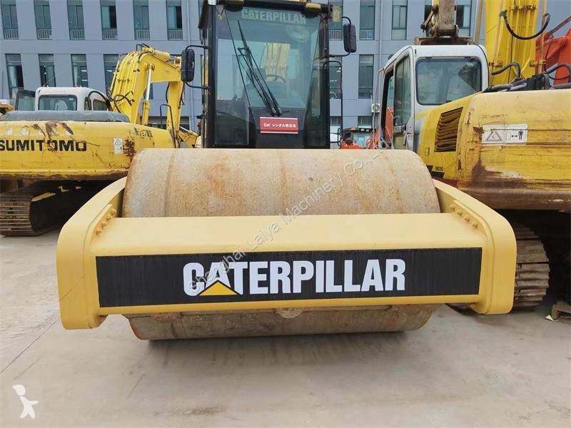 Compactador Caterpillar CS683E