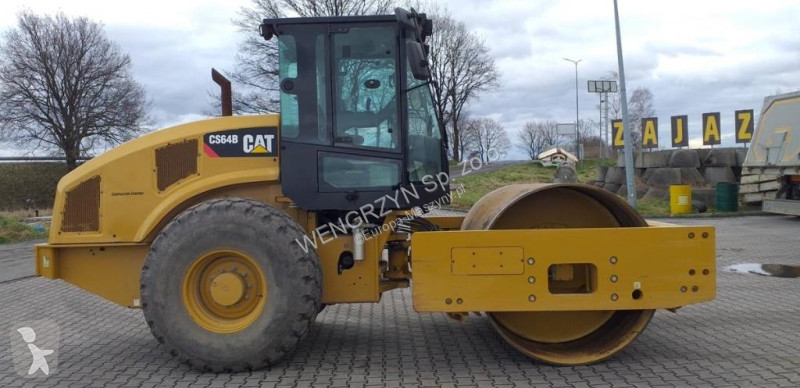 Compactor  Walec wibracyjny CATERPILLAR CS 64 B