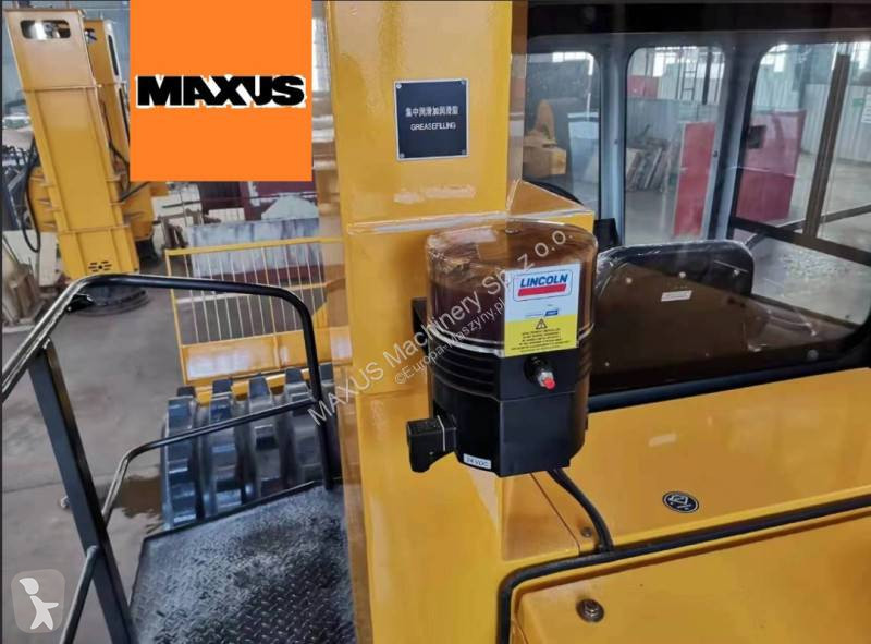 Compactador Caterpillar NOWY KOMPAKTOR MAXUS 20...