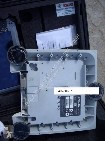 Дорожный каток Hamm H13i mit Verdichterplatten...