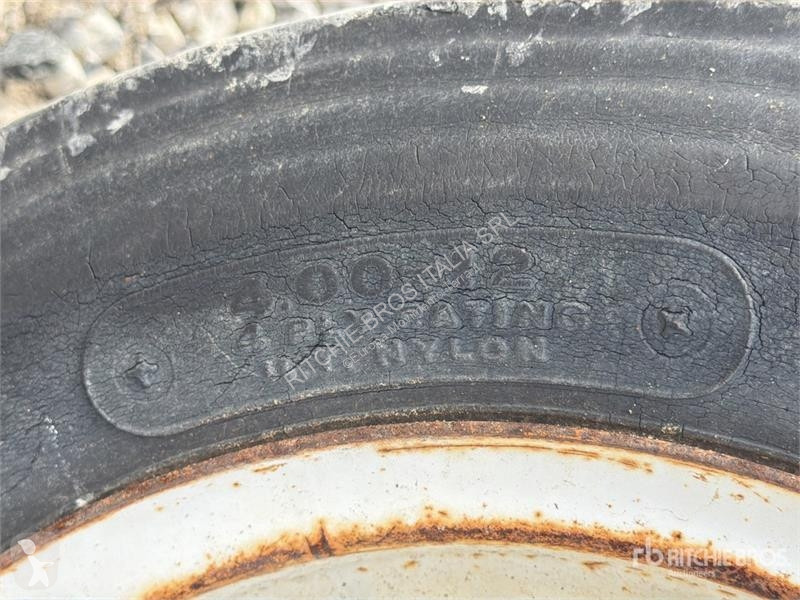 Дорожний коток Kubota ZB1600 Utility Tractor