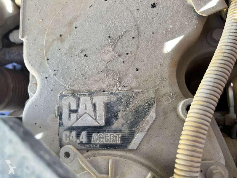 Compacteur Caterpillar