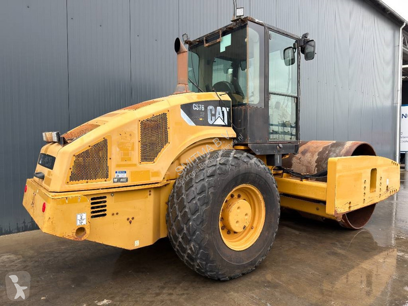 Zhutňovač Caterpillar CS76 XT