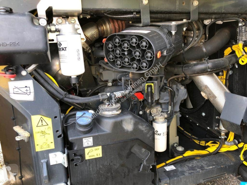 Compactador Bomag AP-4v