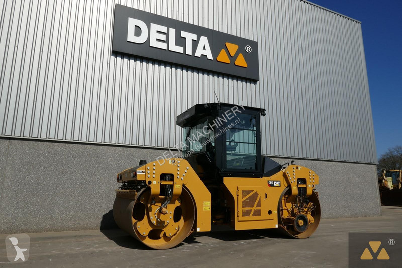 Compactor Caterpillar CB13