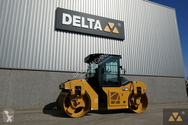 Compactador Caterpillar CB10