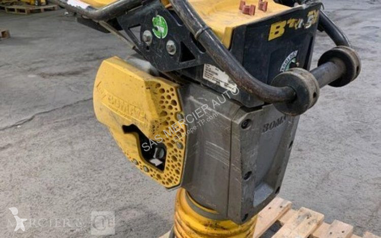 Compactor Bomag pilonneuse essence
