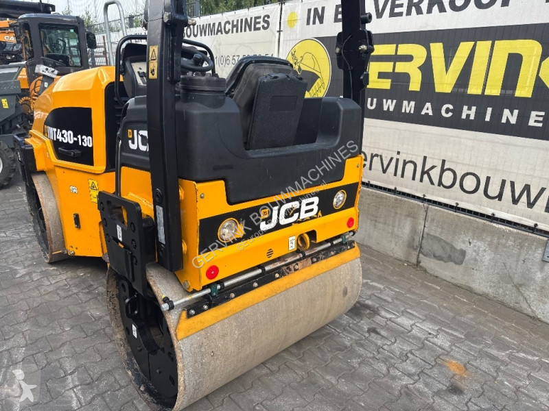 Compactador JCB VMT 430-130