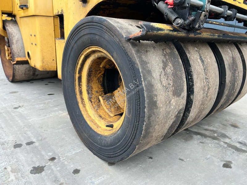 Zhutňovač Caterpillar CC24