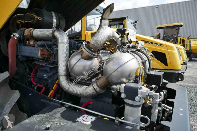 Zhutňovač Bomag BW 213 PDH-5