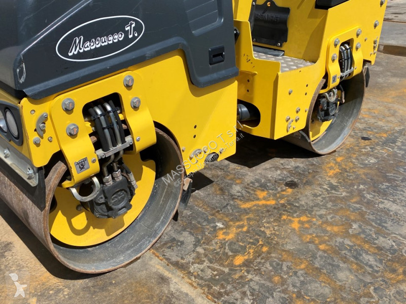 مدحلة Bomag