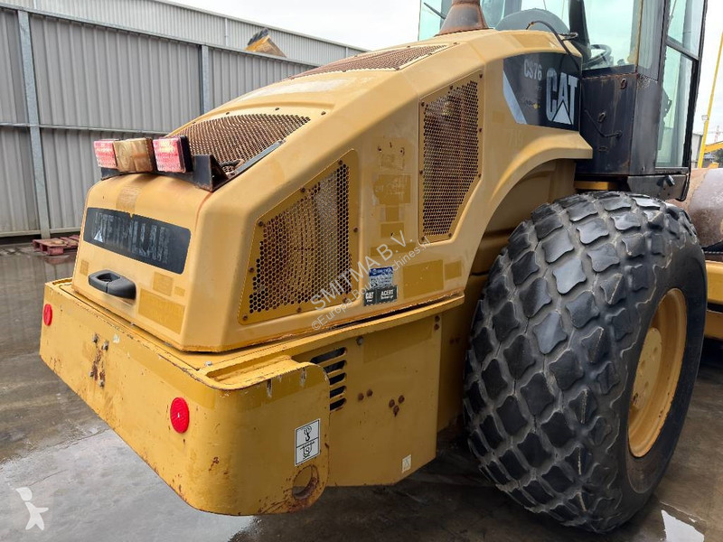 Zhutňovač Caterpillar CS76 XT
