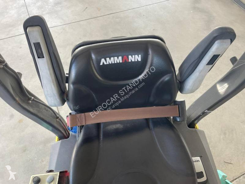 Zhutňovač Ammann ARX 26-2