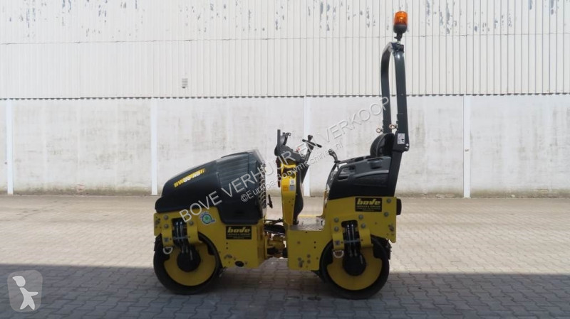 Compactador Bomag BW80 AD5