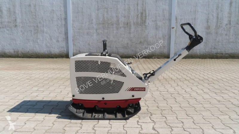 Compactador Dynapac DRP25D