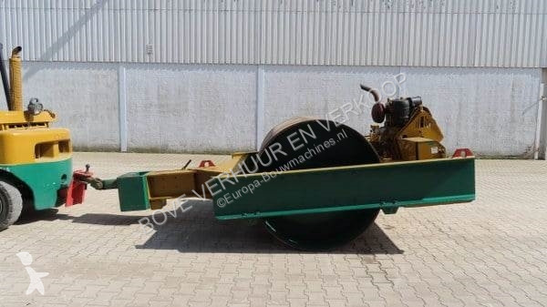 Compactador Vibromax