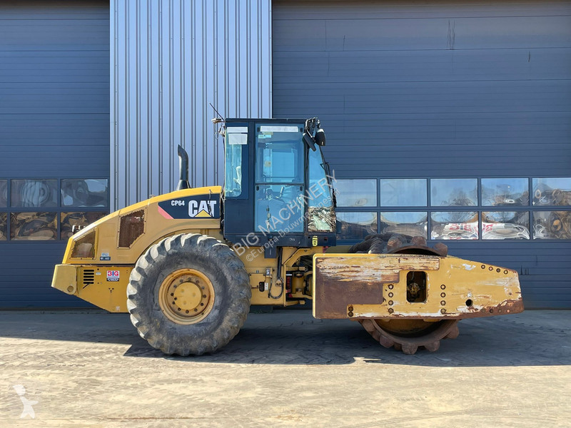 Walec Caterpillar CP64