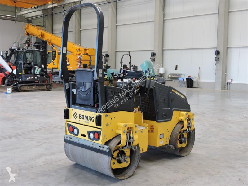 مدحلة Bomag