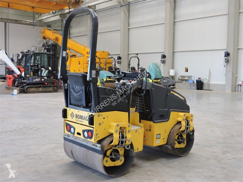 مدحلة Bomag