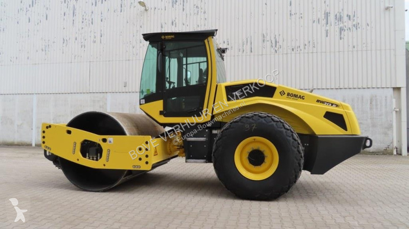 Compactador Bomag BW213 D-5 PL