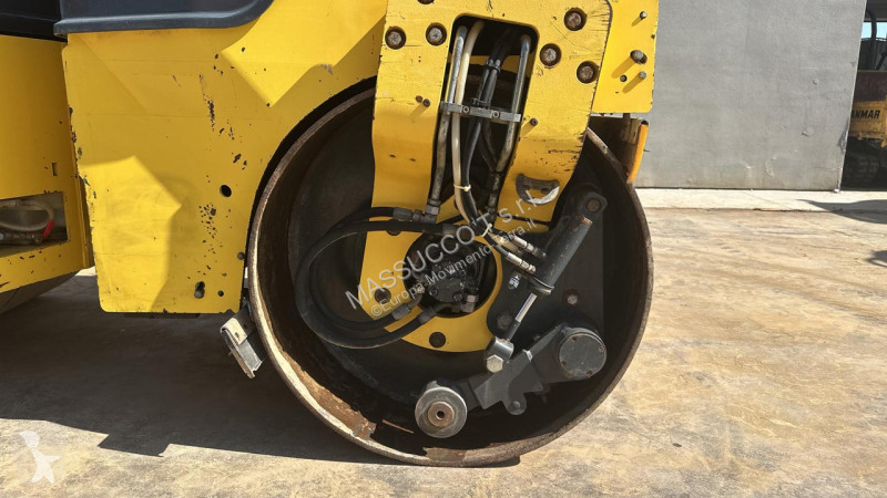Zhutňovač Bomag AD5
