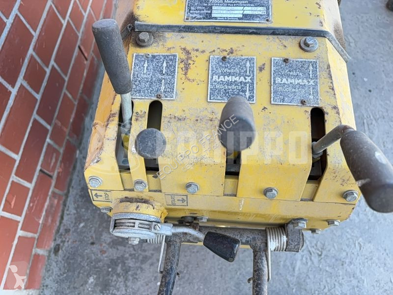Zhutňovač Rammax Rw 702