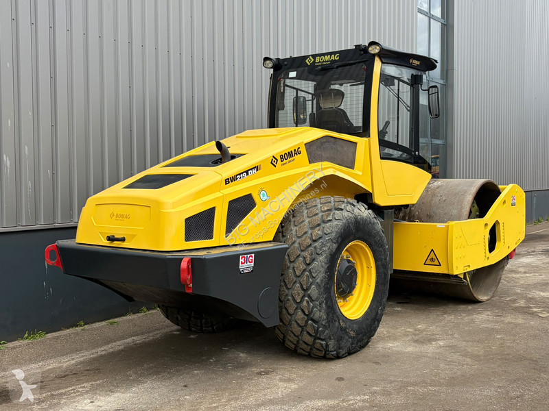 Zhutňovač Bomag BW219DH5