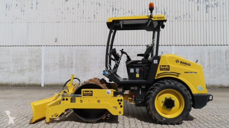 Compactador Bomag BW124 PDH-5