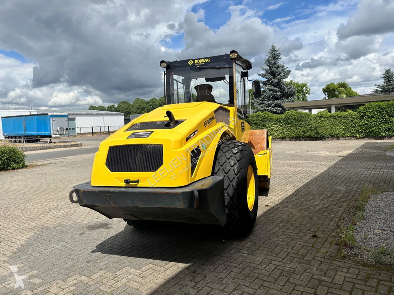 Jordstamper Bomag BW 213 D-5 Single drum...