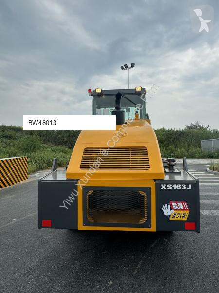 Zhutňovač XCMG XS163J