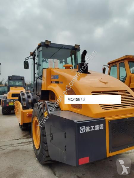 Zhutňovač XCMG XS163J