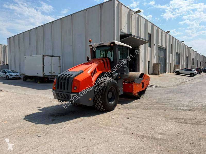 Zhutňovač Hamm HC110i