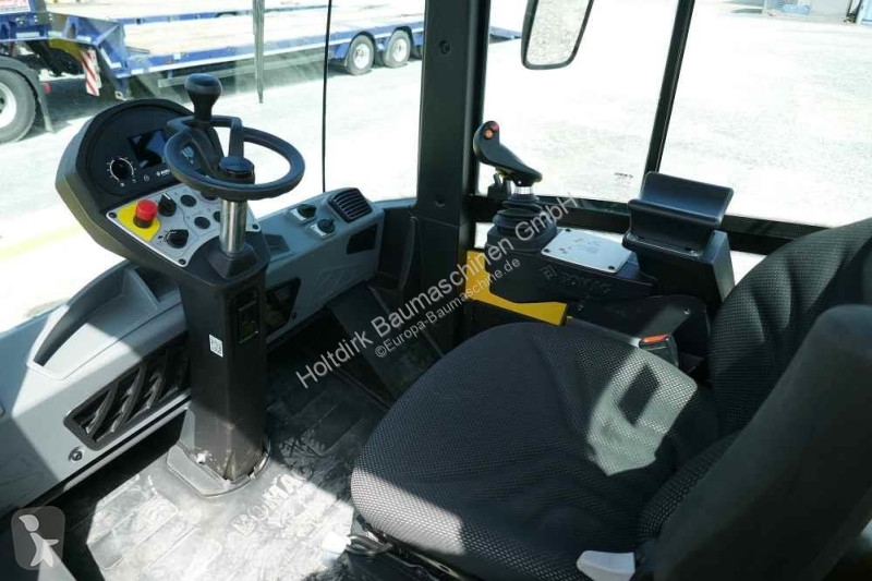 Zhutňovač Bomag BW 213 D-5 PL