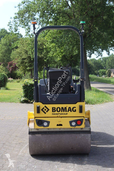 مدحلة Bomag BW120 AD4