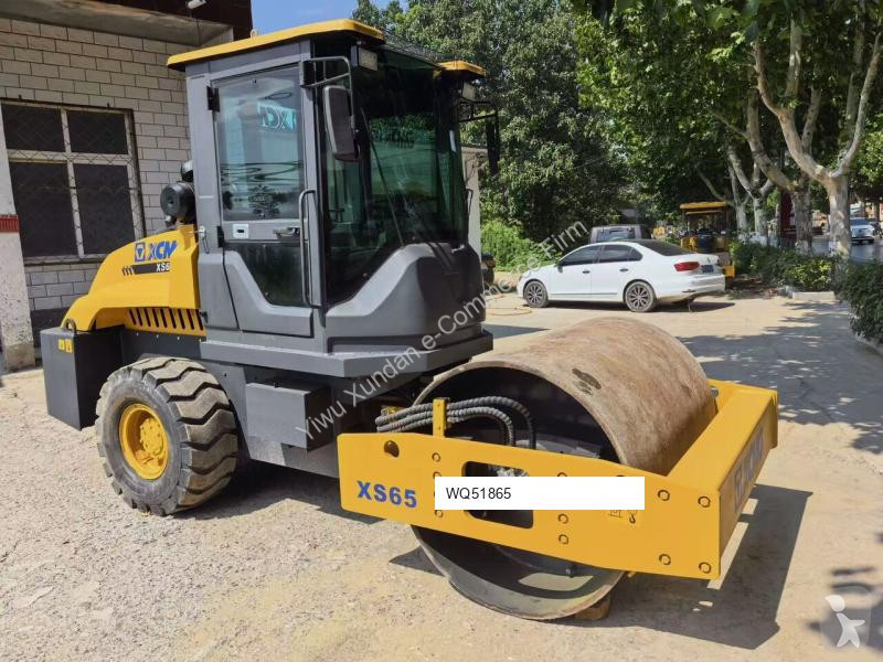 Zhutňovač XCMG XC65