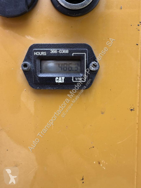 Compactador Caterpillar  CB17