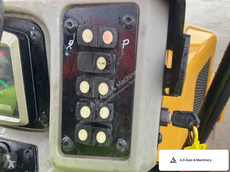 Compacteur Caterpillar