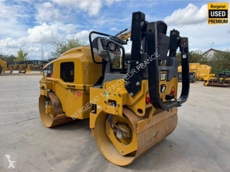 Compacteur Caterpillar CB2.7